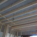 大きめの防音室の天井部分の組み立て完了