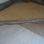 ベースメントに柱型が出っ張っていた時の対処　塞ぐように４枚貼りネジ止め対処完了