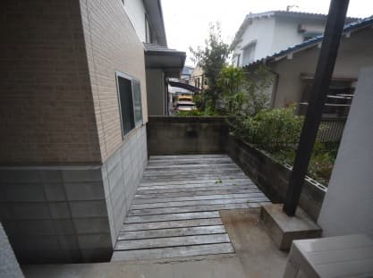 専用防音室のある2DKマンション ウッドデッキ